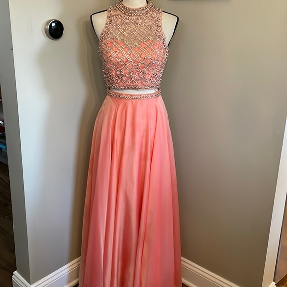Sherri Hill Dresses & Skirts - SHERRI HILL 2 piece top and skirt